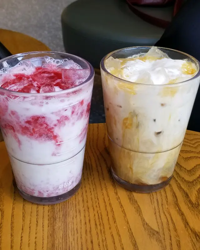 스타벅스 딸기 라떼