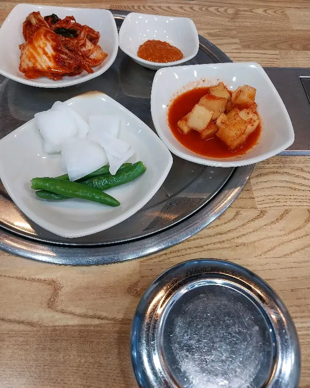 다경감자탕 밑반찬