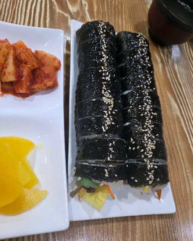 다래향 묵은지 김밥