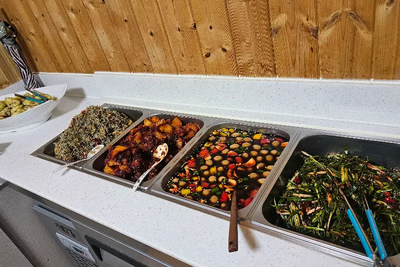 정갈한 반찬 코너