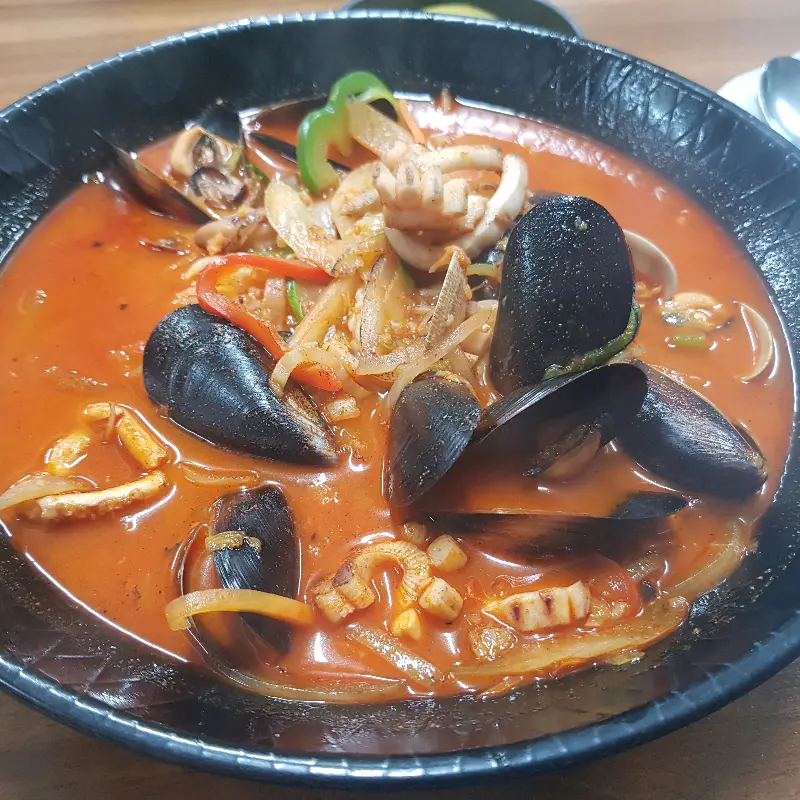 홍합짬뽕의 매력적인 비주얼