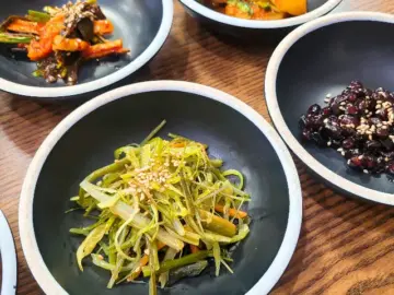 단양 팔경 품은 풍미, 골드곰에서 맛보는 향수 어린 지역별미 맛집 기행