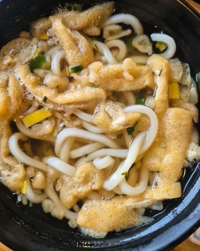 탱글탱글한 면발이 살아있는 우동