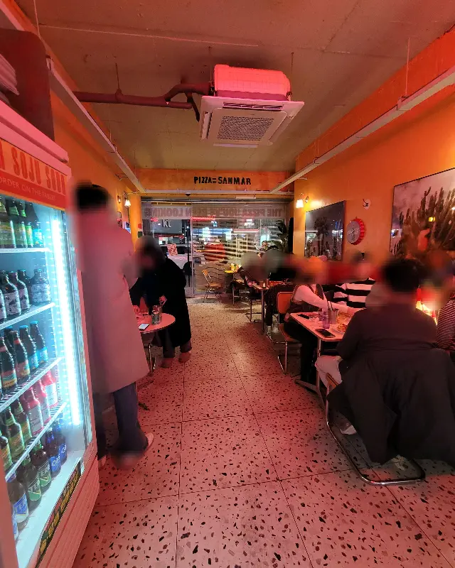 샌마르 내부 전경