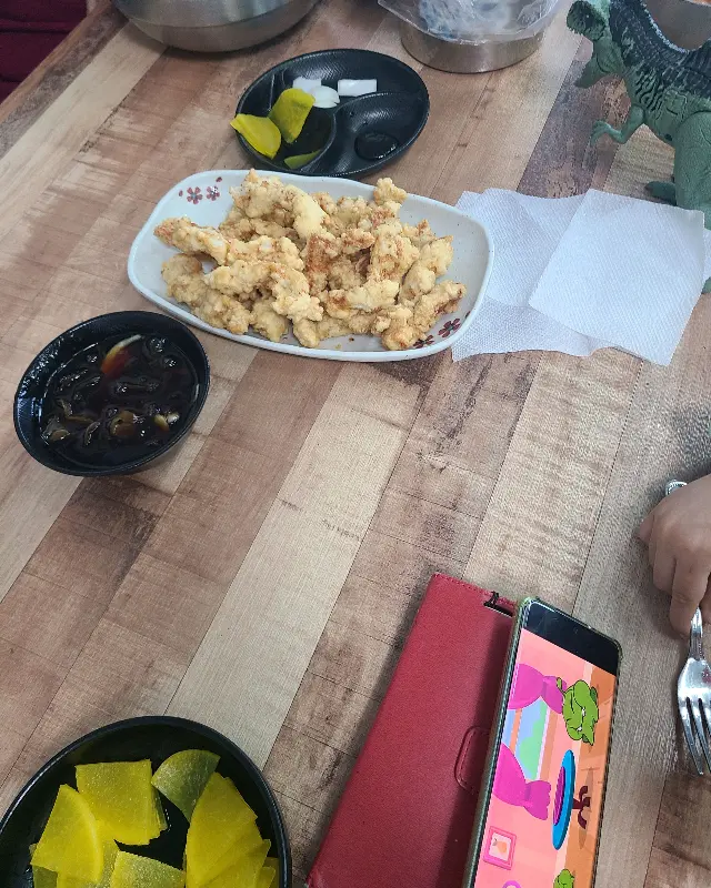 깔끔하게 담겨 나온 콩국수