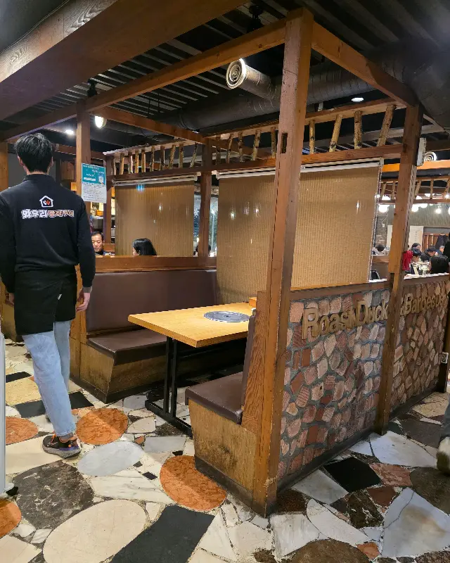 와우리장작구이 백운호수점 외부 모습