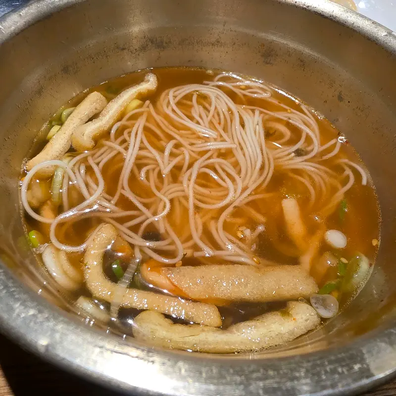 무료로 제공되는 잔치국수