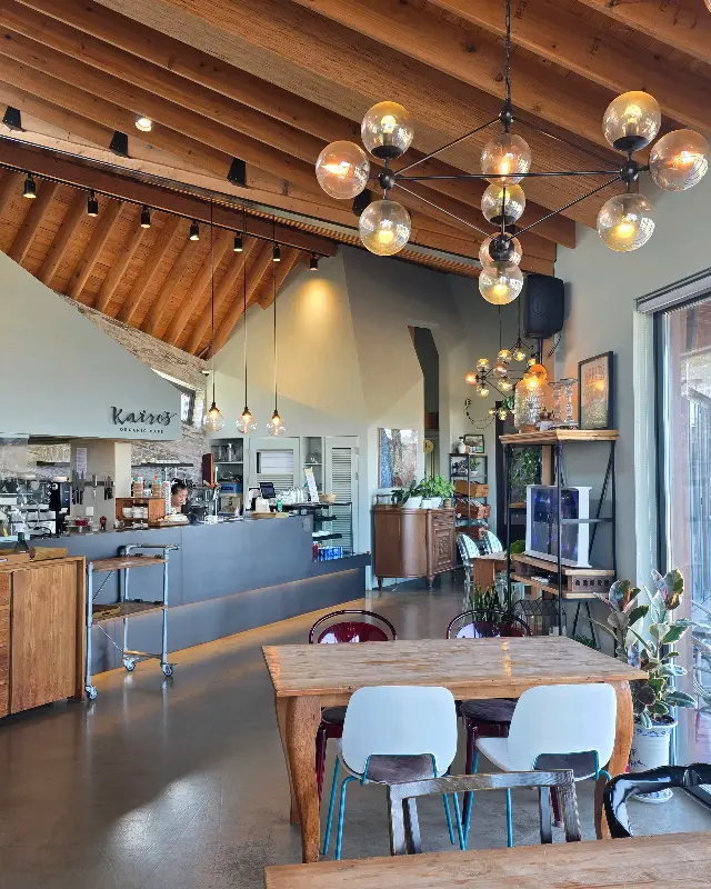 카이로스에서 맛본 아보카도 커피