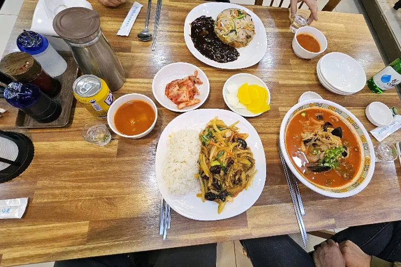 푸짐한 한상차림