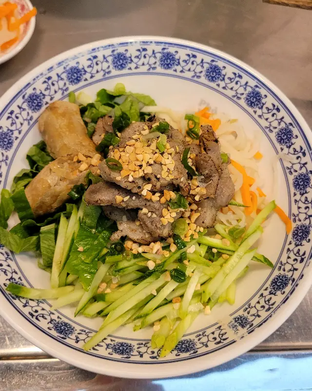 포옹남 비빔국수