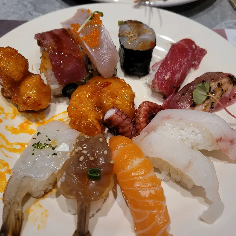 다양한 종류의 초밥