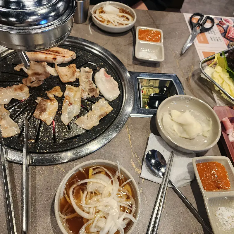 맛있게 구워진 갈비