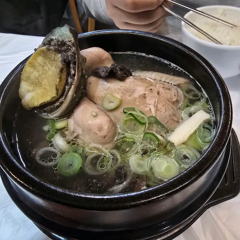 평상집 능이전복삼계탕