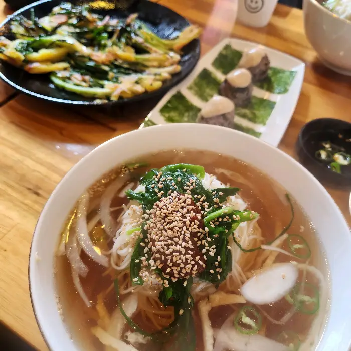 서문국수 온국수와 파전