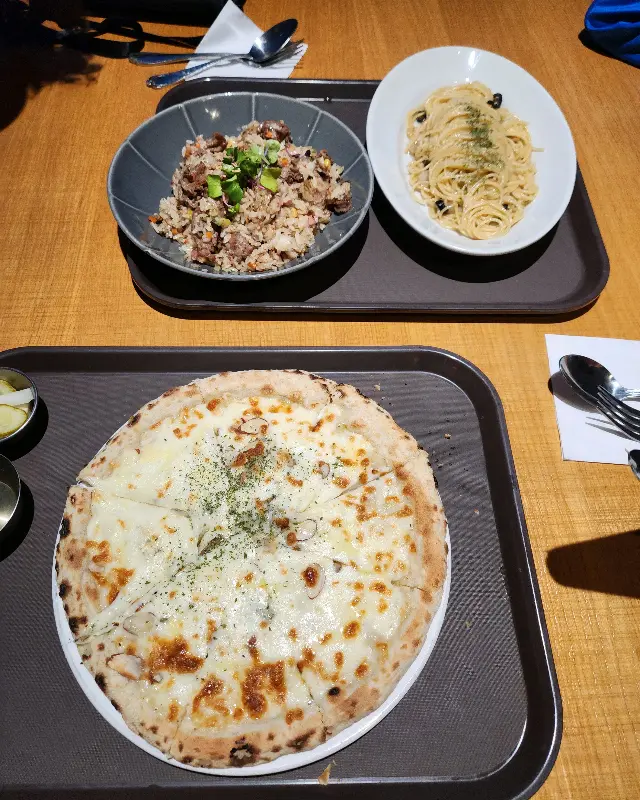 불고기 필라프, 해장 파스타, 치즈 피자