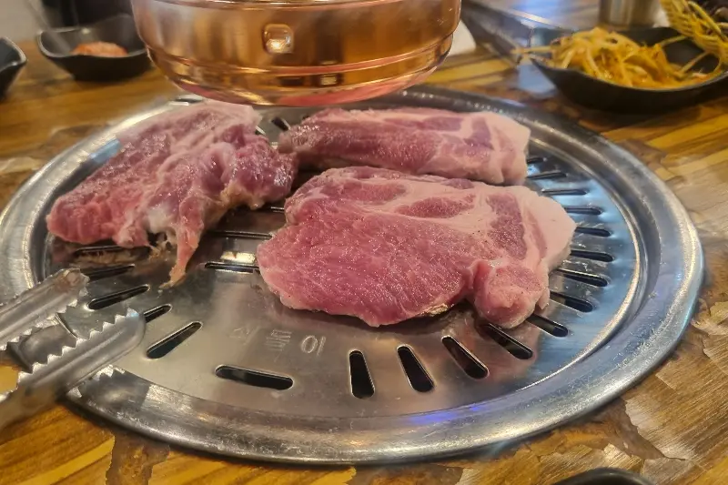 잘 익은 제주 근고기