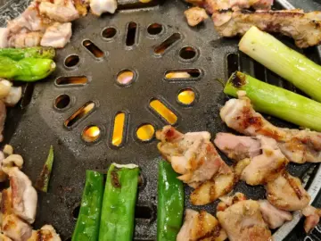 광주 진월동, 숯불 향에 물드는 팔각도에서 찾은 인생 닭갈비 맛집