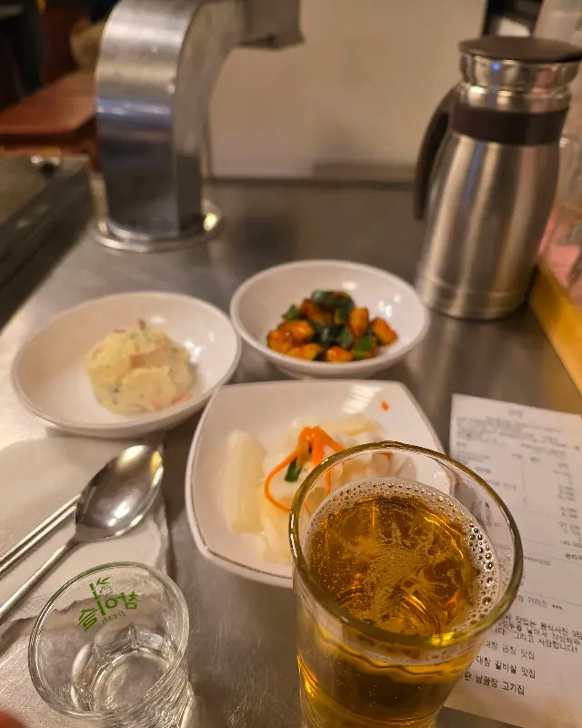 깔끔한 테이블 세팅