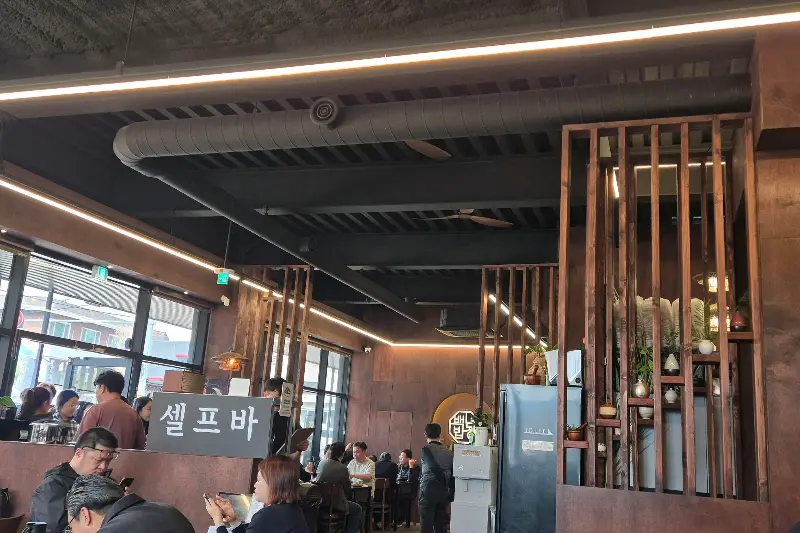 넓고 쾌적한 매장