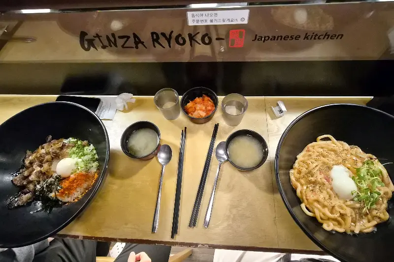 긴자료코 전체적인 상차림