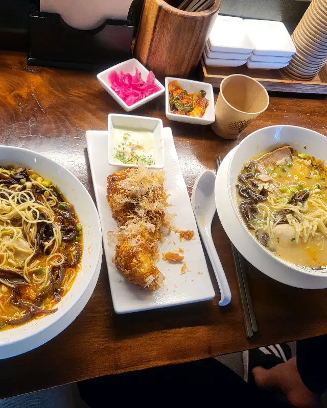 돈코츠 라멘과 가라아게