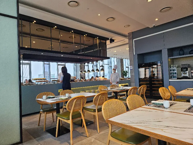 푸드익스체인지 내부