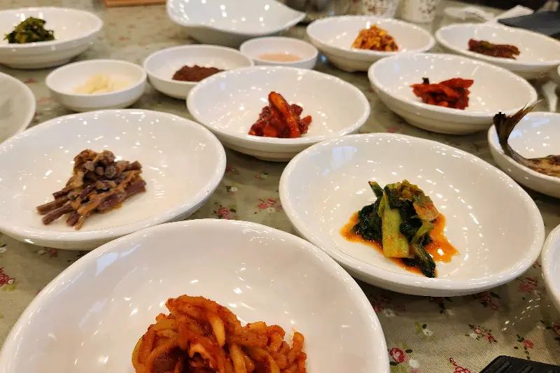 푸짐한 반찬들