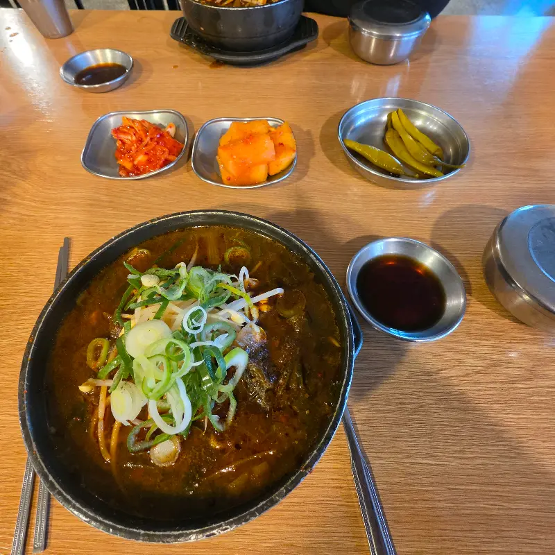 해장국과 반찬