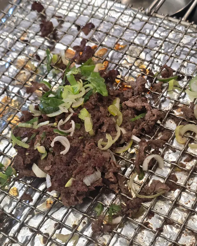 불고기가 익어가는 모습