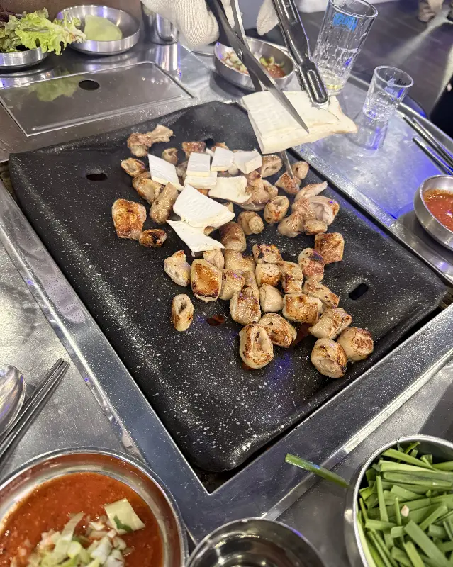 침샘 자극하는 갓김치 볶음밥