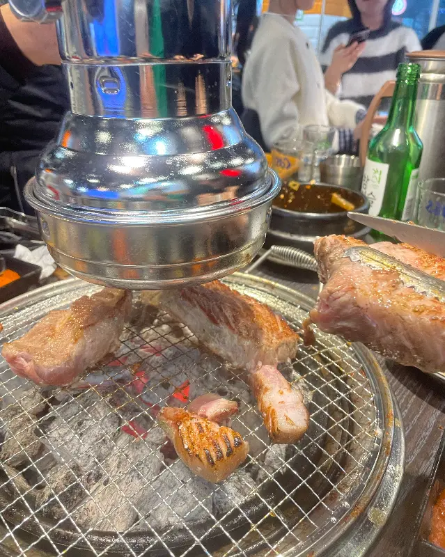 테이블 위 환풍시설