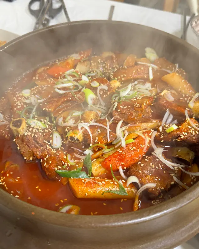 군침이 절로 도는 등갈비찜