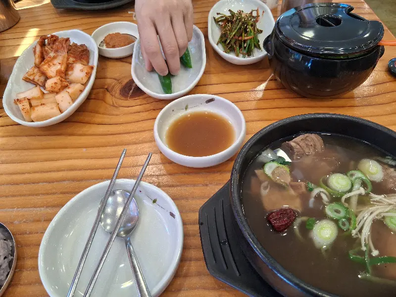 설렁탕 한 상 차림