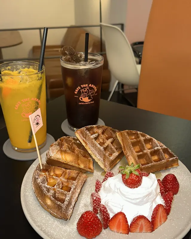 와플과 오렌지 에이드