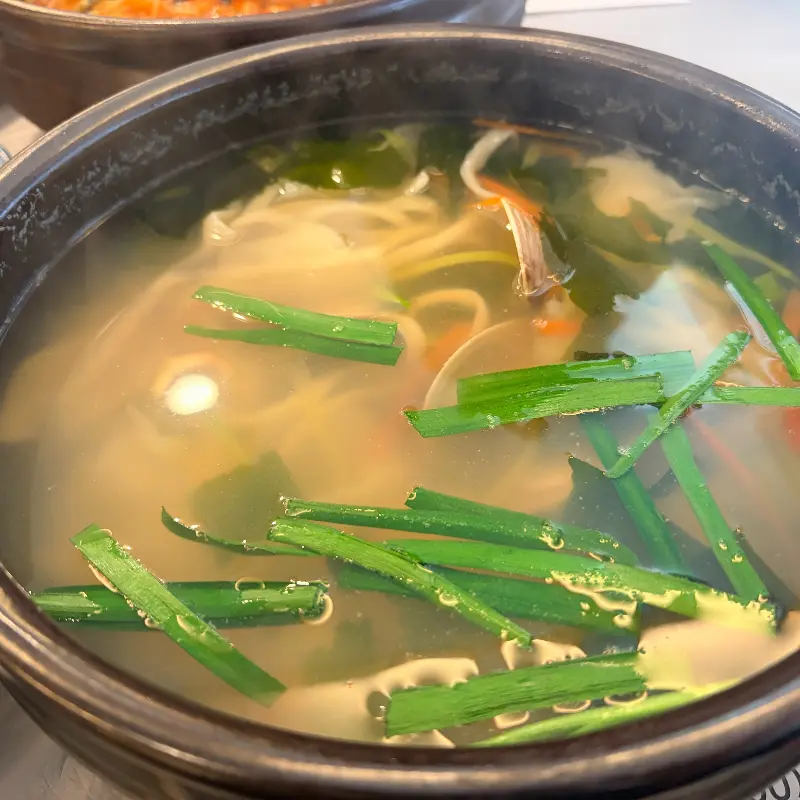 시원한 바지락칼국수