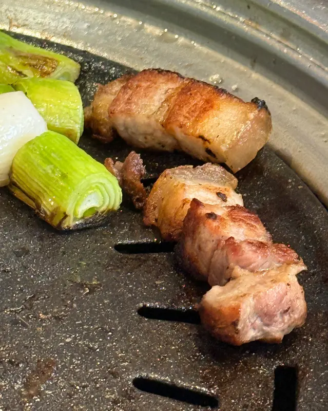 잘 구워진 고기