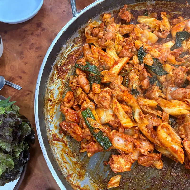 맛있게 볶아진 볶음밥