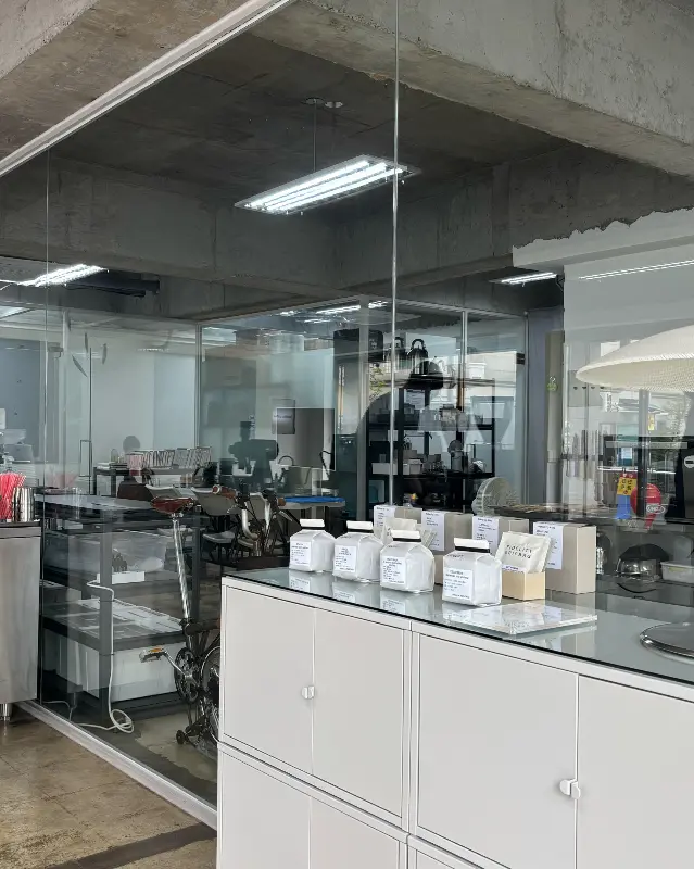 피델리티 커피 테이크아웃 컵