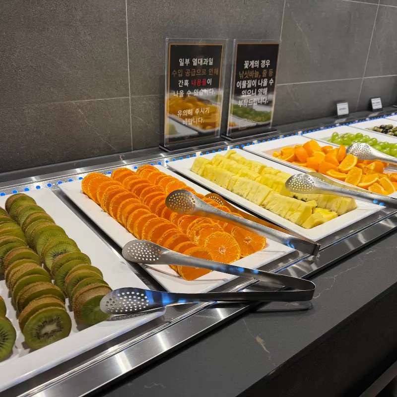 신선한 과일 코너