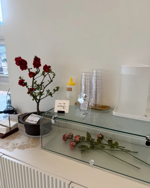 카페 내부 장식