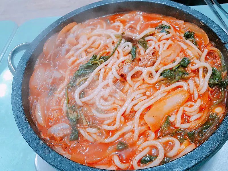 77돌곱창 우동사리 추가