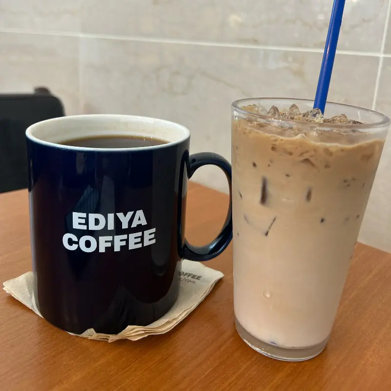 커피와 음료 투 샷