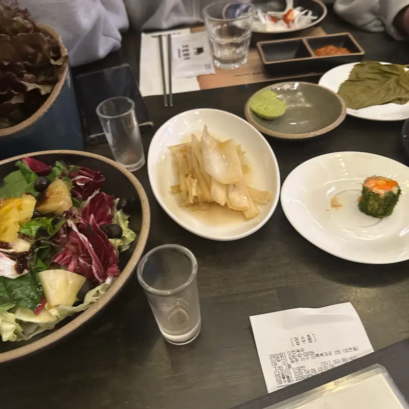 다양한 곁들임 메뉴