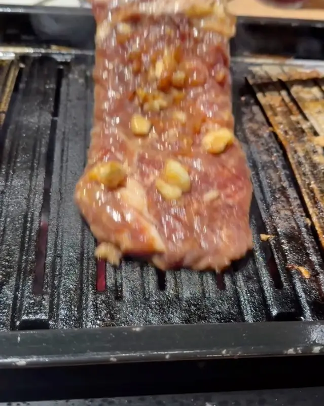 구워진 고기의 모습