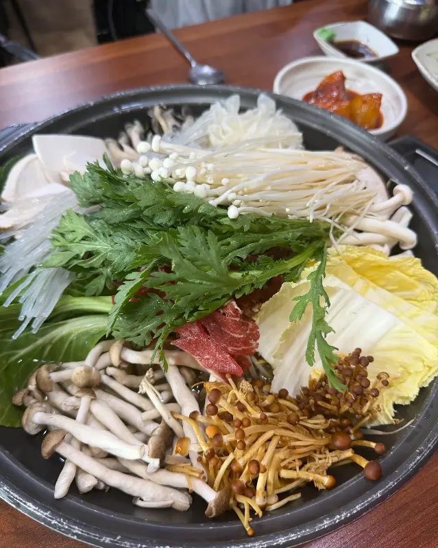 버섯불고기전골의 클로즈업 샷