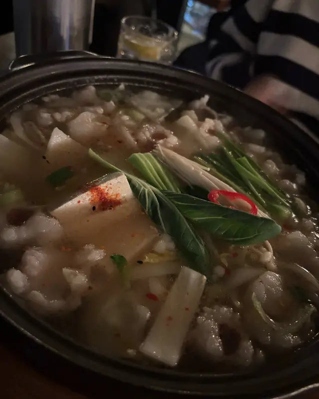 겨울 추위 날려줄 뜨끈한 모츠나베