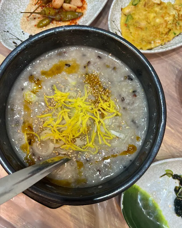 해신탕 국물에 끓인 죽