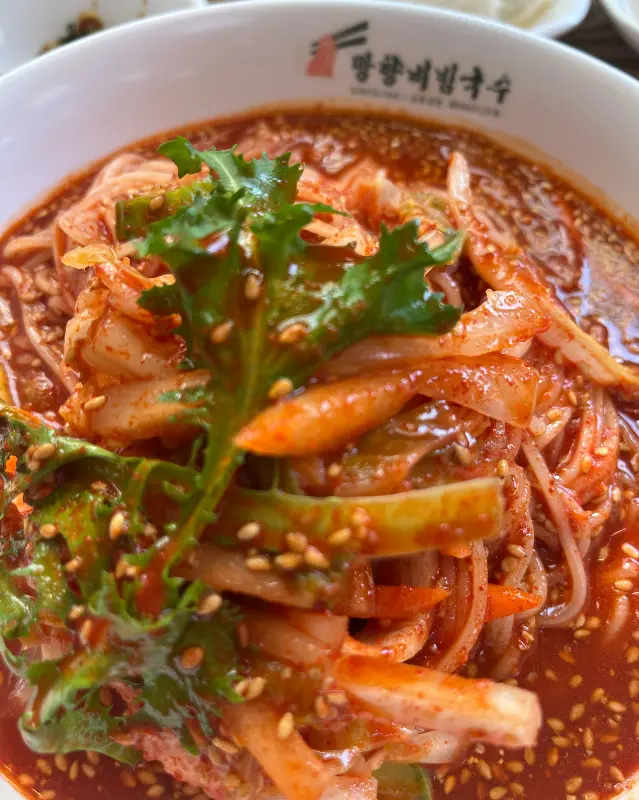 매콤새콤한 망향비빔국수