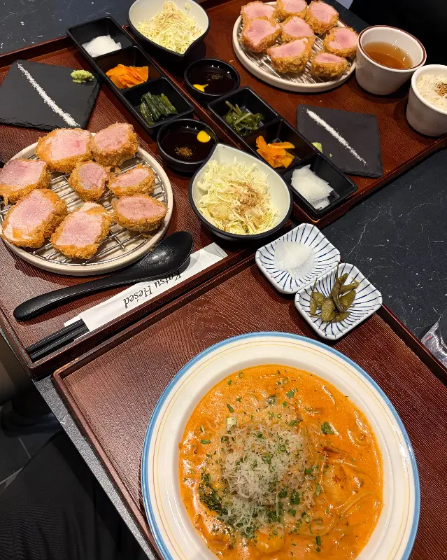 카츠헤세드 혜화 대학로점의 내부