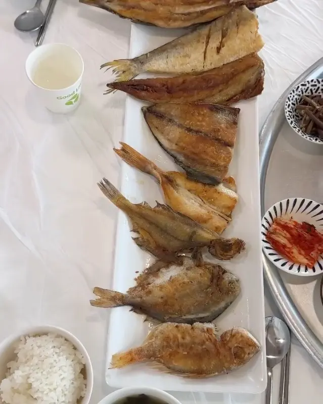 다양한 종류의 생선구이